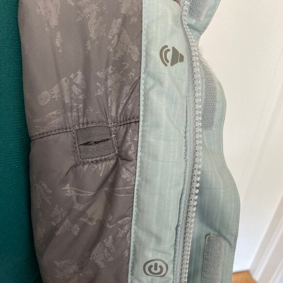 The North Face Ski/Snowboard Jacket - Size M - Picture 3 of 11